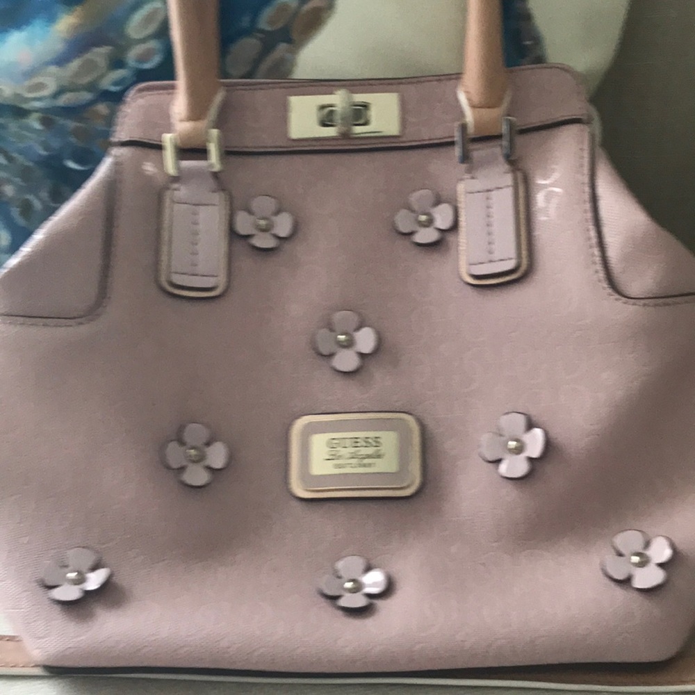 Small Guess bag NW/O tags - Picture 2 of 4